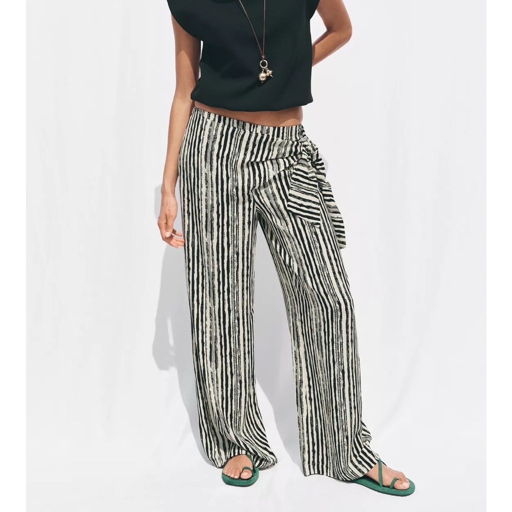 Zara Black and White Wide Leg Pants with Artistic Stripes